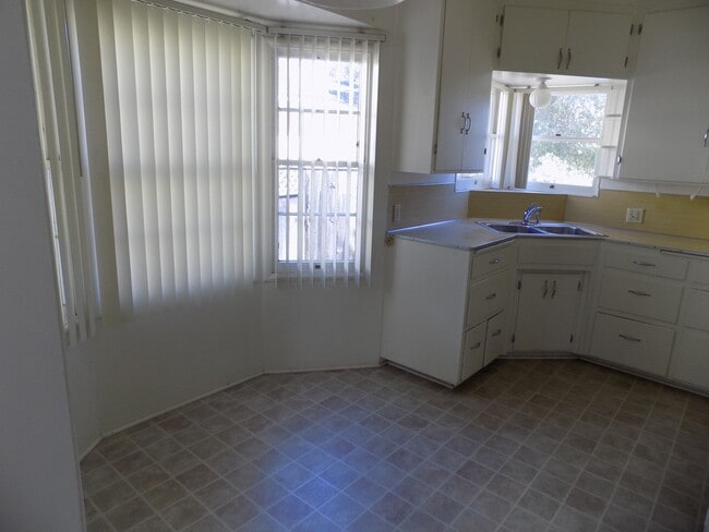 Photo - 1145-1147 Montalban St Unit 1147
