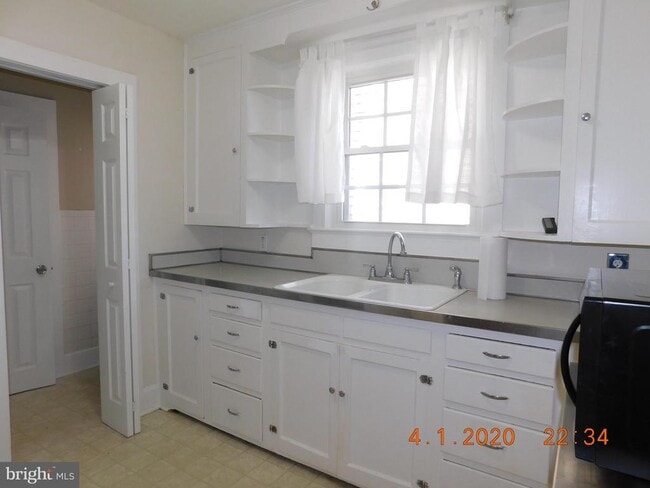 Photo - 815 Bright St