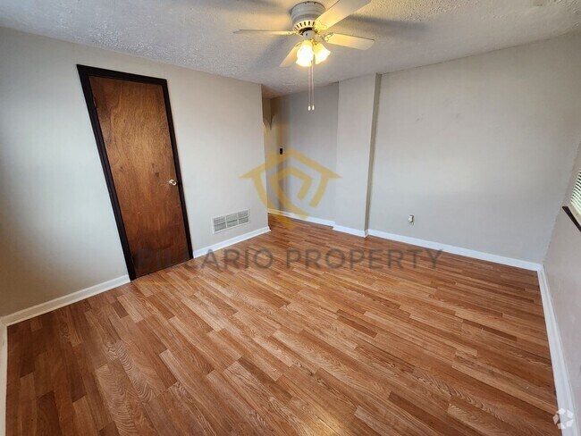Building Photo - 1502-1504 N Bancroft Street Unit 1504 N Bancroft Street. Rental