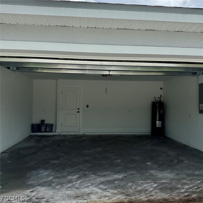 709 Ledge St