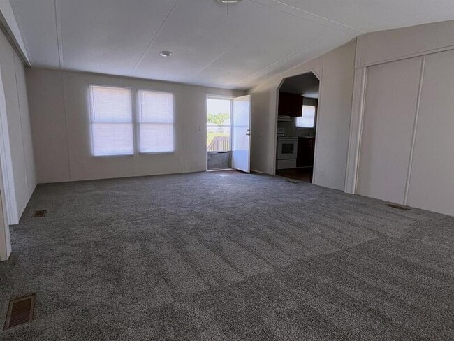 Photo - 217 E Tower Ln