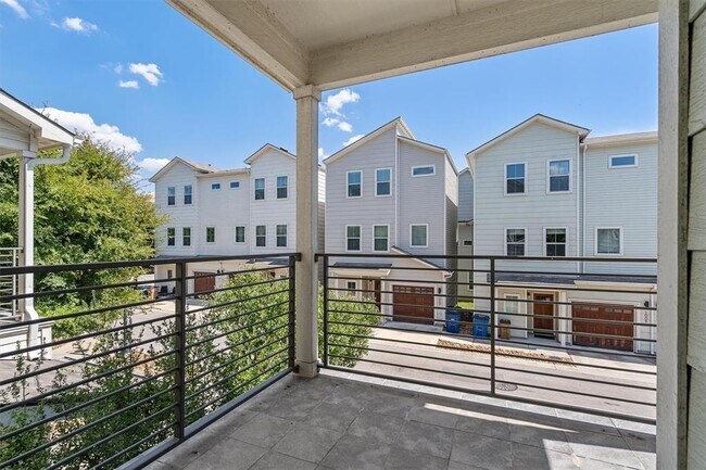 Photo - 1006 Muse Ln Unit 13