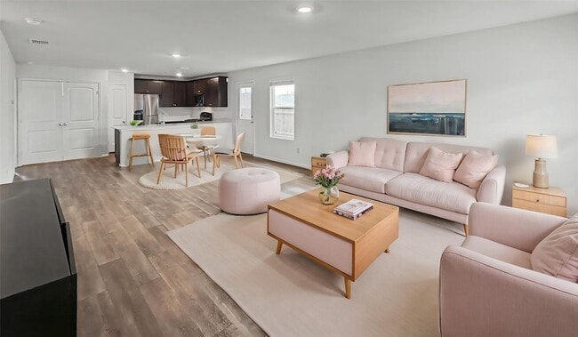 Photo - 1816 Barrie Wy