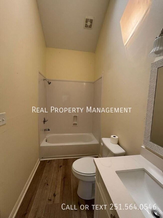 Photo - 600 Cheshire Ln Unit #8