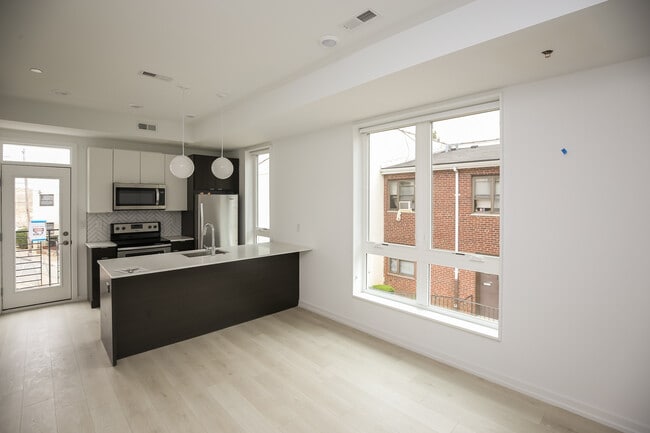 Photo - 1244 Lecount St Unidad C