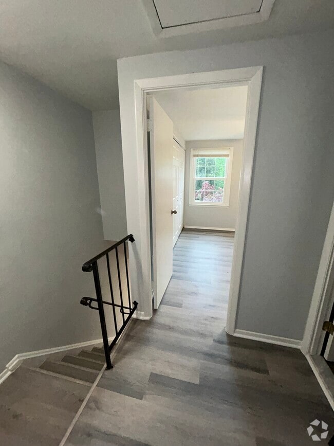 Building Photo - 18 Monhegan Ct Rental