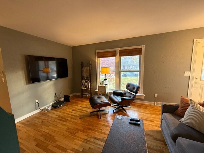 Photo - 3-Bedroom, 1-Bath Home for Rent – Lowell