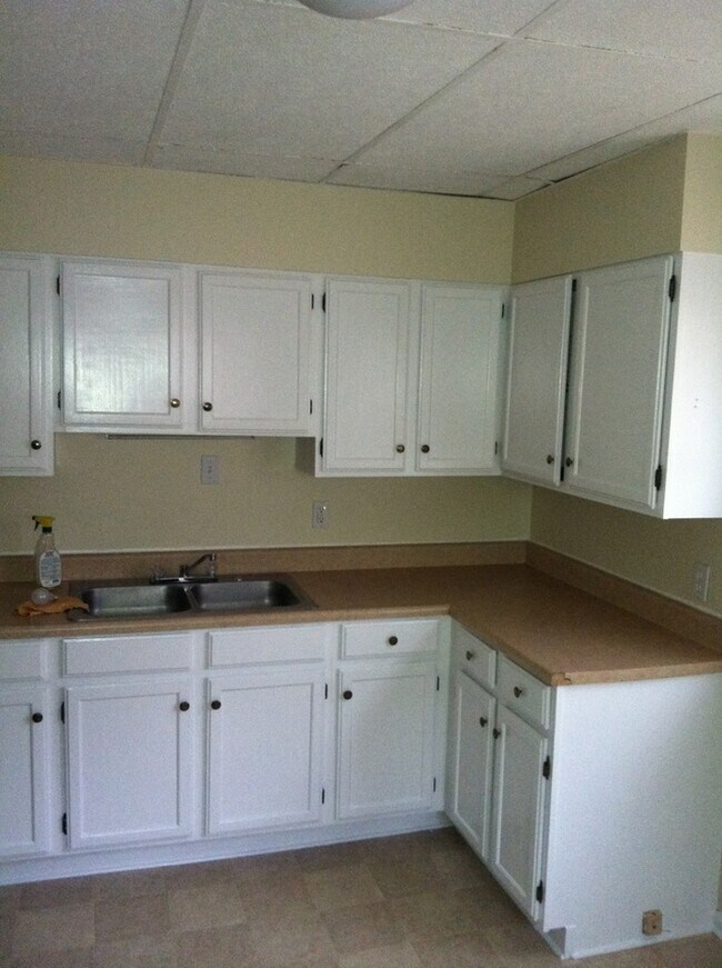 Photo - Three Bedroom Townhouse For Rent (East Rochester)