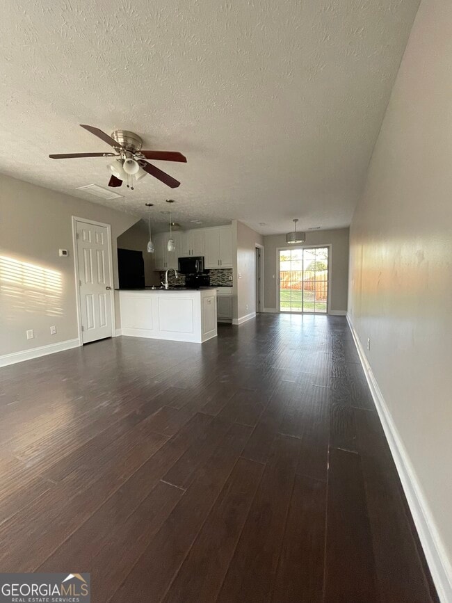 Photo - 2880 Florence Dr