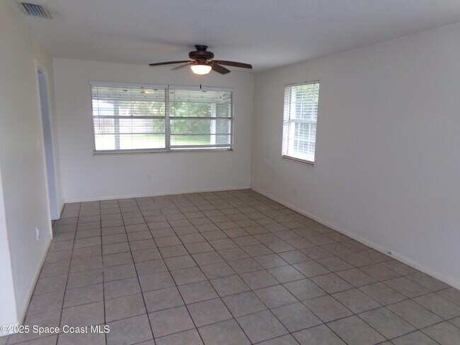 Photo - 2701 Lewis St