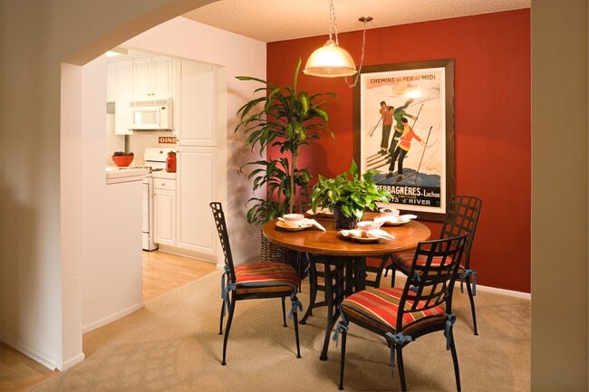 Woodbridge Pines Apartment Homes
