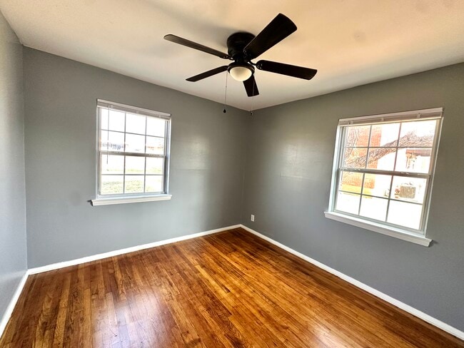 Building Photo - 212 S Fillmore St Unit Condo