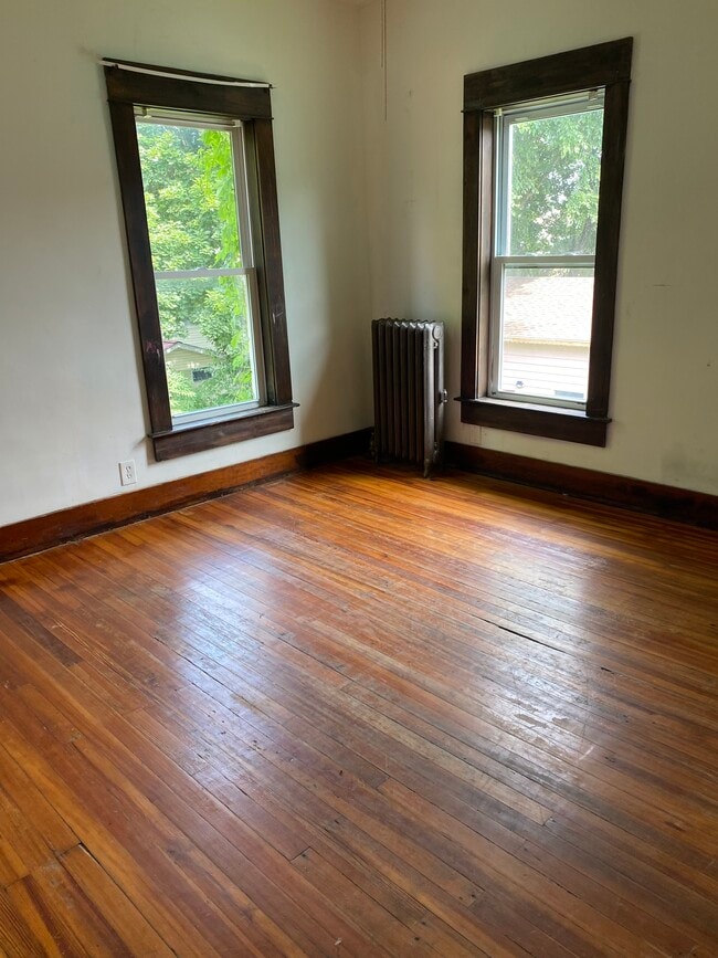 Photo - 132 Cherry St