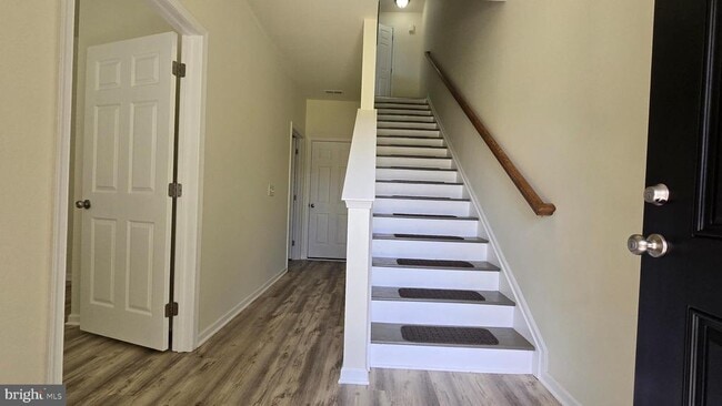 Photo - 47 Tyndall Trl