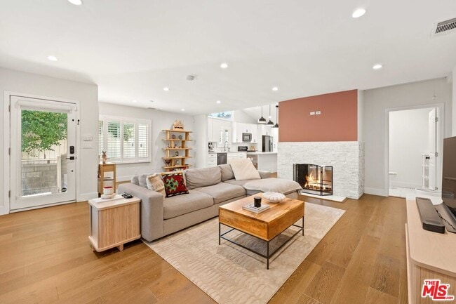 Photo - 11642 Acama St