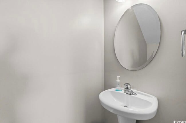 Photo - 135 Fulbourn Pl