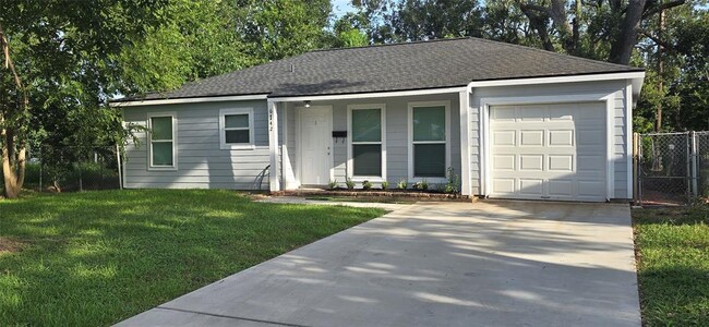 Building Photo - 6142 Beldart St Rental