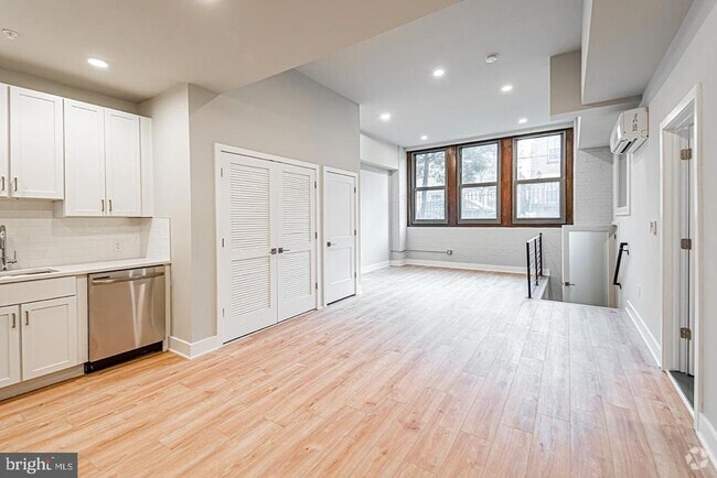 Building Photo - 1300 S 19th St Unit 7 Rental