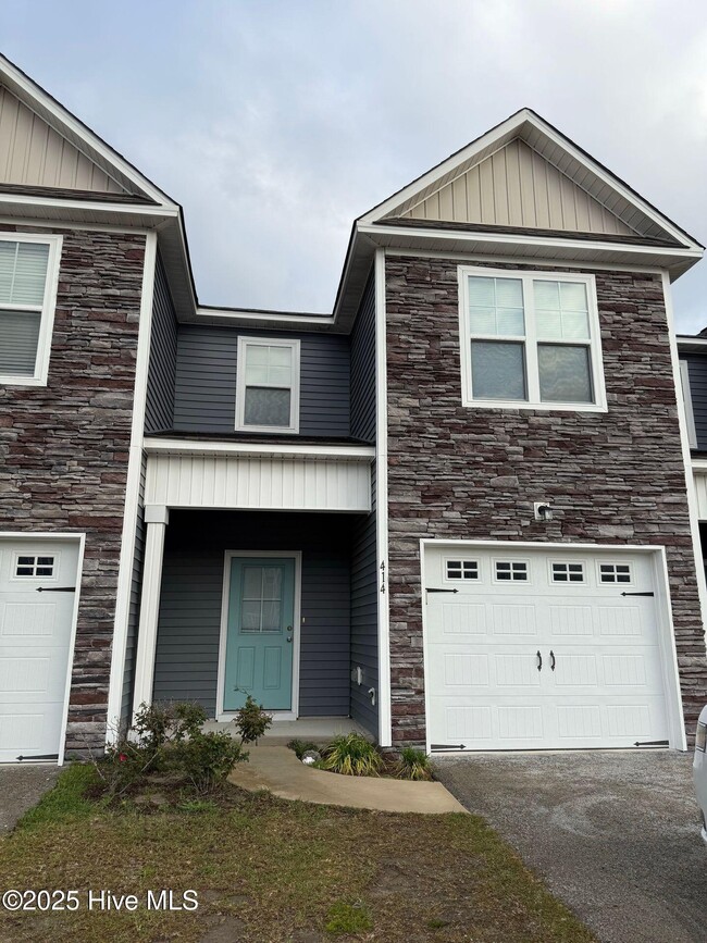 Photo - 414 Guppy Lp Rd Townhome