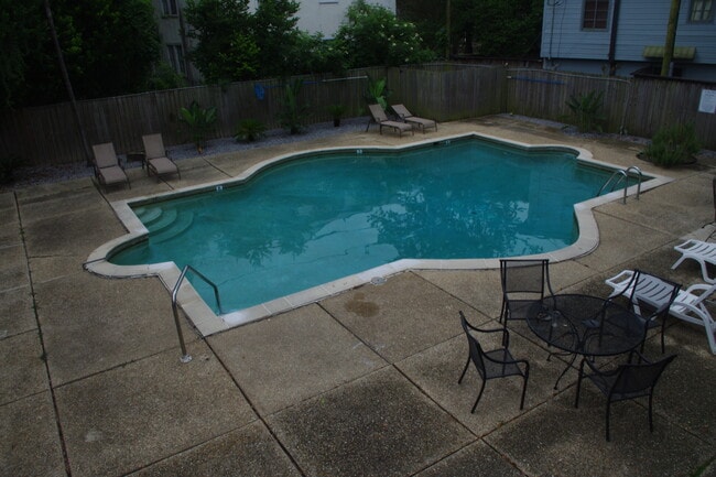 Photo - Saint Rose Place