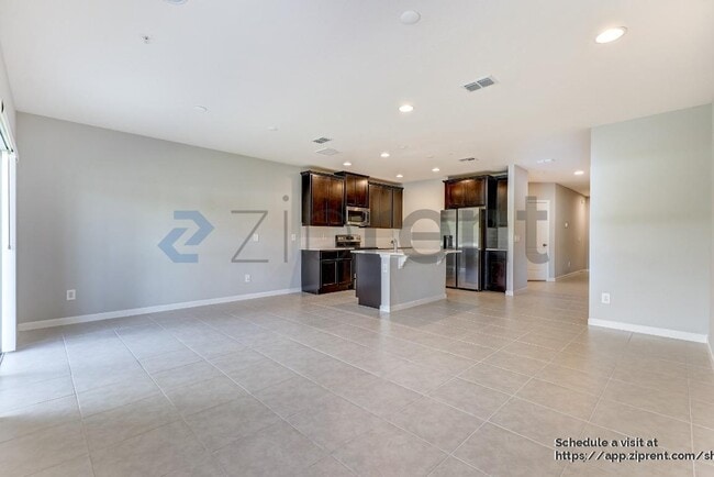 Photo - 432 Cape Honeysuckle Pl