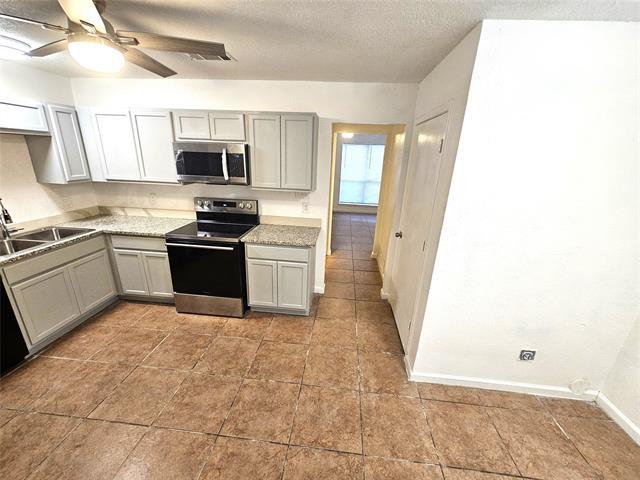 724 Bluebonnet Dr