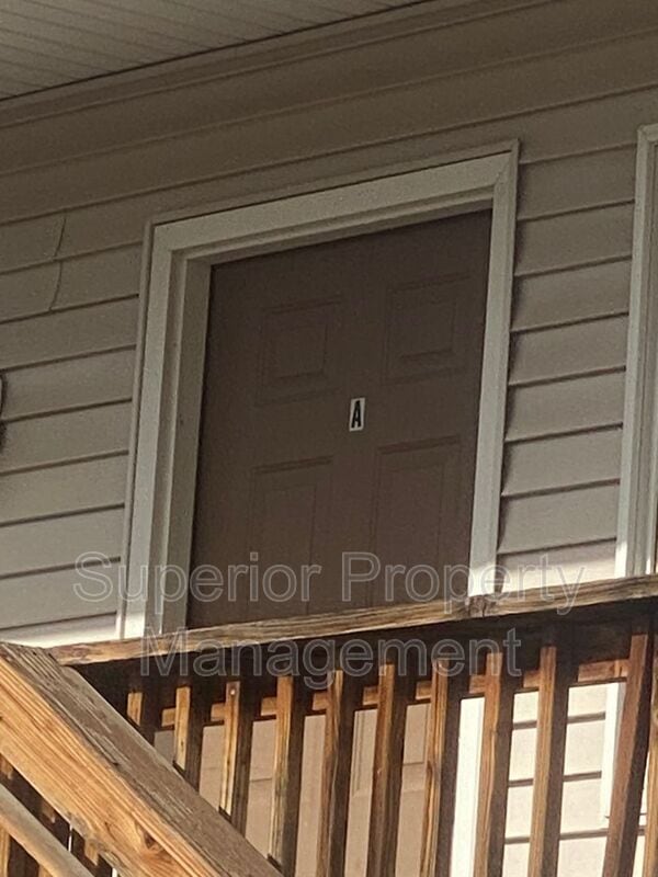 Photo - 623 W 2nd St