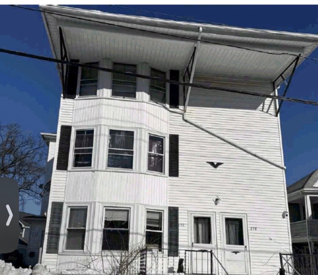 Photo - 158 Woodbine St Unidad 2nd floor