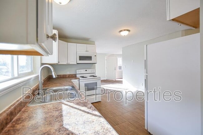 Photo - 2965 S 500 E