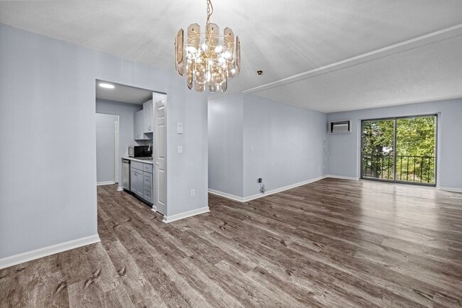 Building Photo - 151 King St Unit 308 Rental