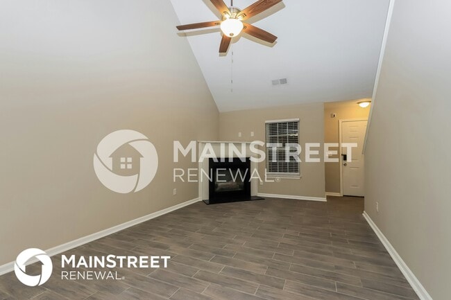 Photo - 250 Coral Cir