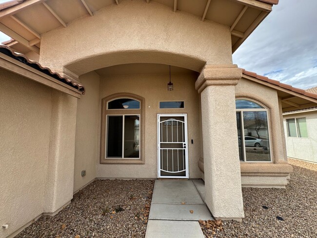 Photo - 4BR/2BA/2CG, TESLA CHARGER 1765 sq.ft. ren...