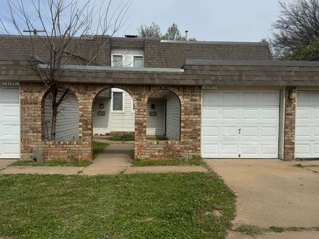 Photo - Spacious, Updated & Cute Home Near Lake Hefner in Close Proximity to Shopping & Dining