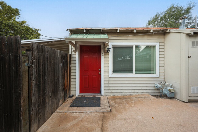 Photo - 1023 E Meadowbrook Ave