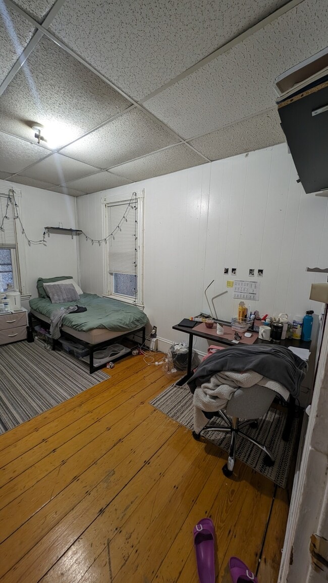 Building Photo - 50 Fisher Ave Unit 1 Rental