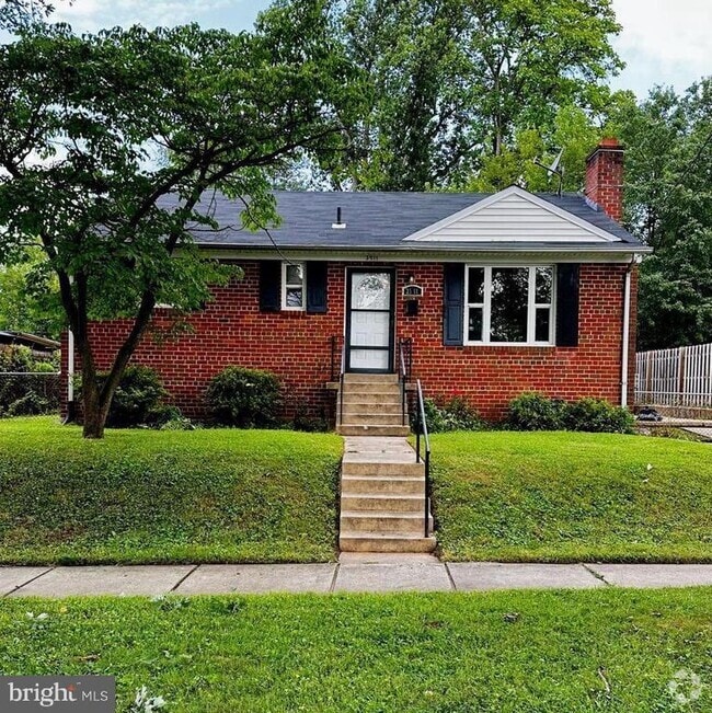 Building Photo - 3511 Greenly St Rental
