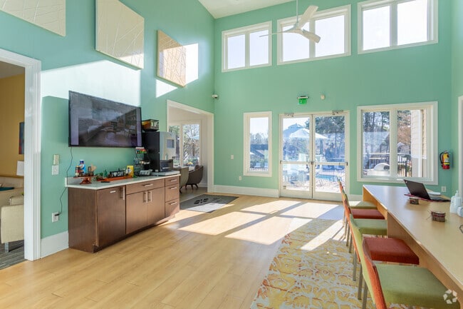 Clubhouse - Nu Six Forks