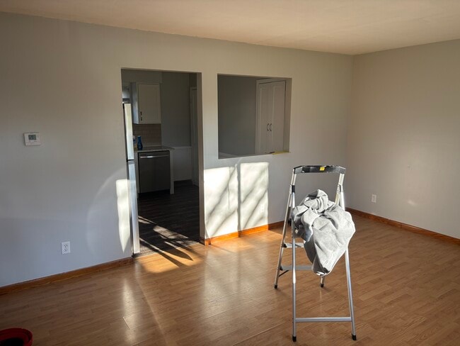 Fresh paint throughout - 5155 Thursby Rd Unit 5155 thursby rd