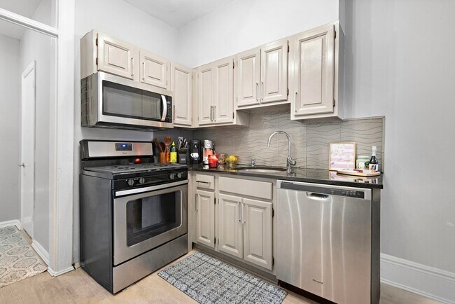 Photo - 114 Washington St Unit 2