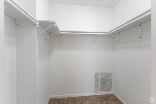 2BR, 1BA