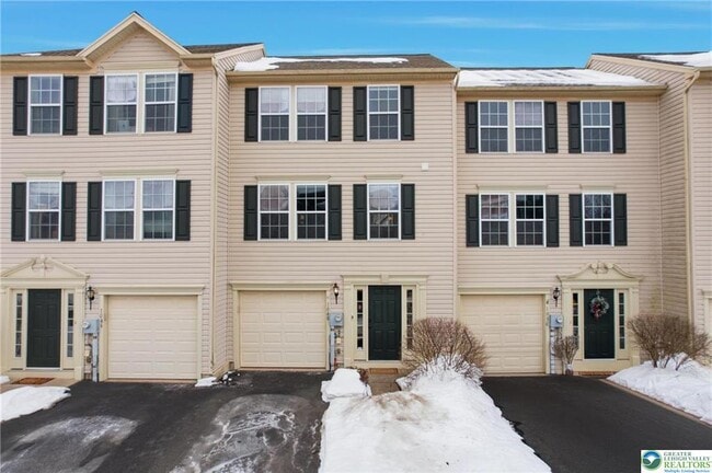 Building Photo - 1048 Sparrow Way