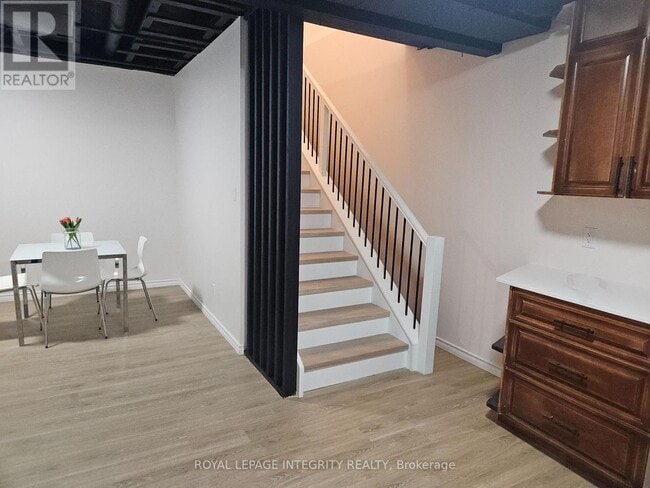 Photo - 804 Hot Springs Way