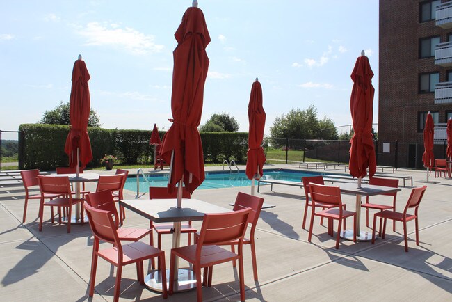 Stratton Hill Park Apartments