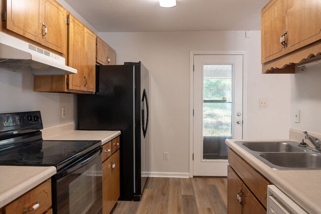 Photo - 2295 Nannas Loop