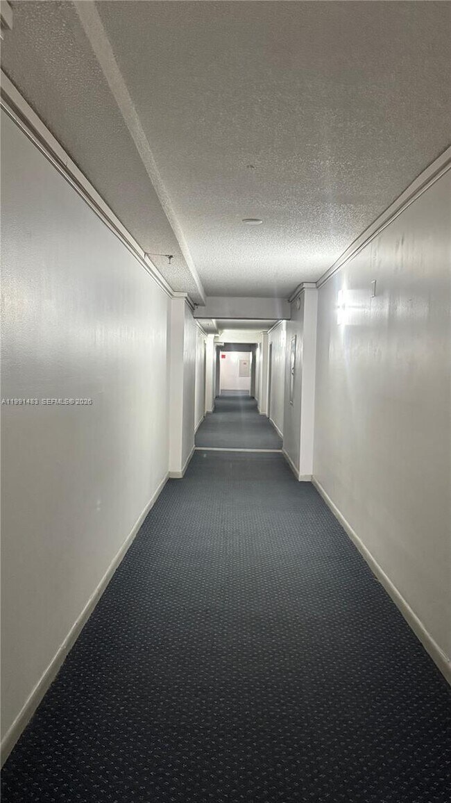 Photo - 17021 N Bay Rd Unit 1015