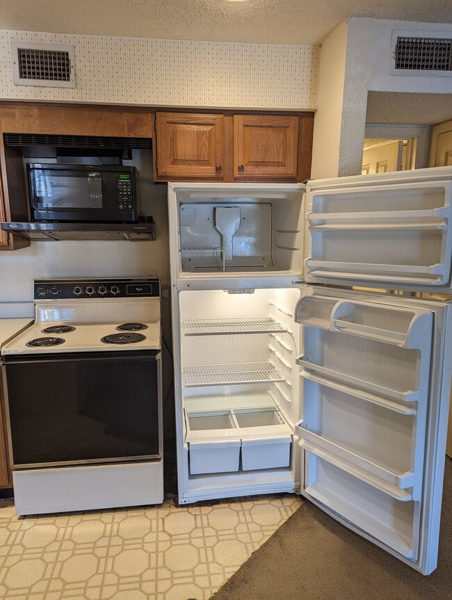 Photo - 10855 Meadowglen Ln Unit 1010