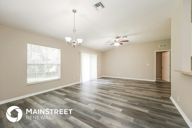 Photo - 458 Westdale Ave