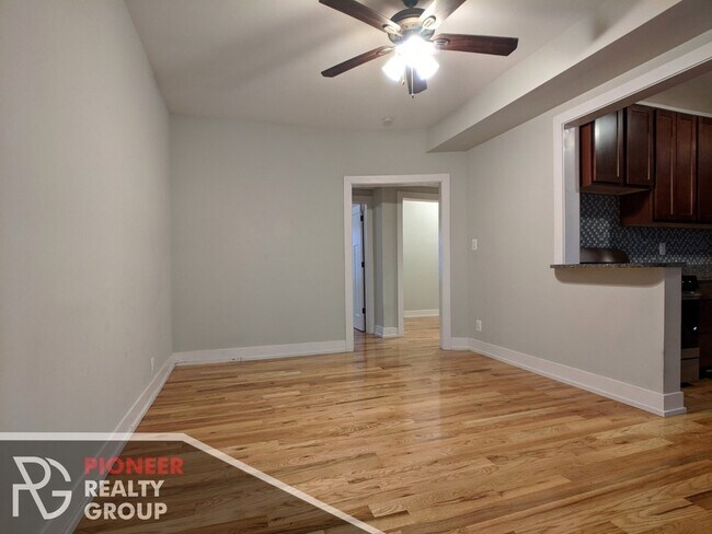 Photo - 3519 N Racine Ave Unit 1