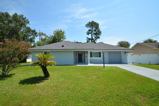 Building Photo - 14 Bolling Ln