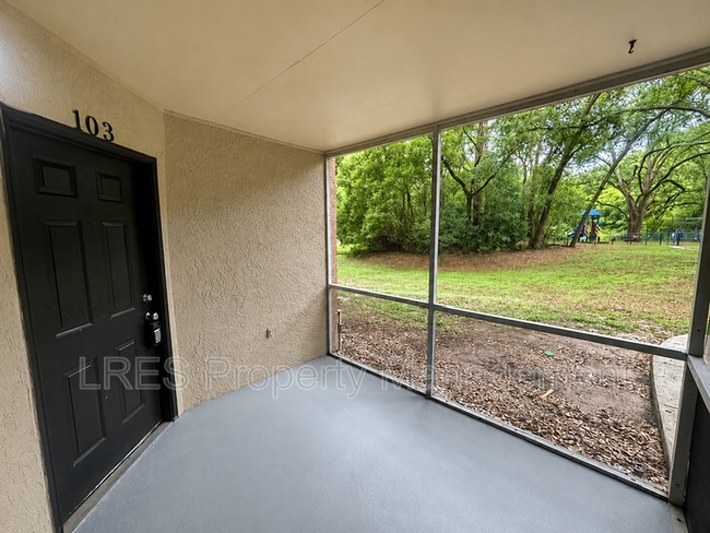 Photo - 958 Salt Pond Pl
